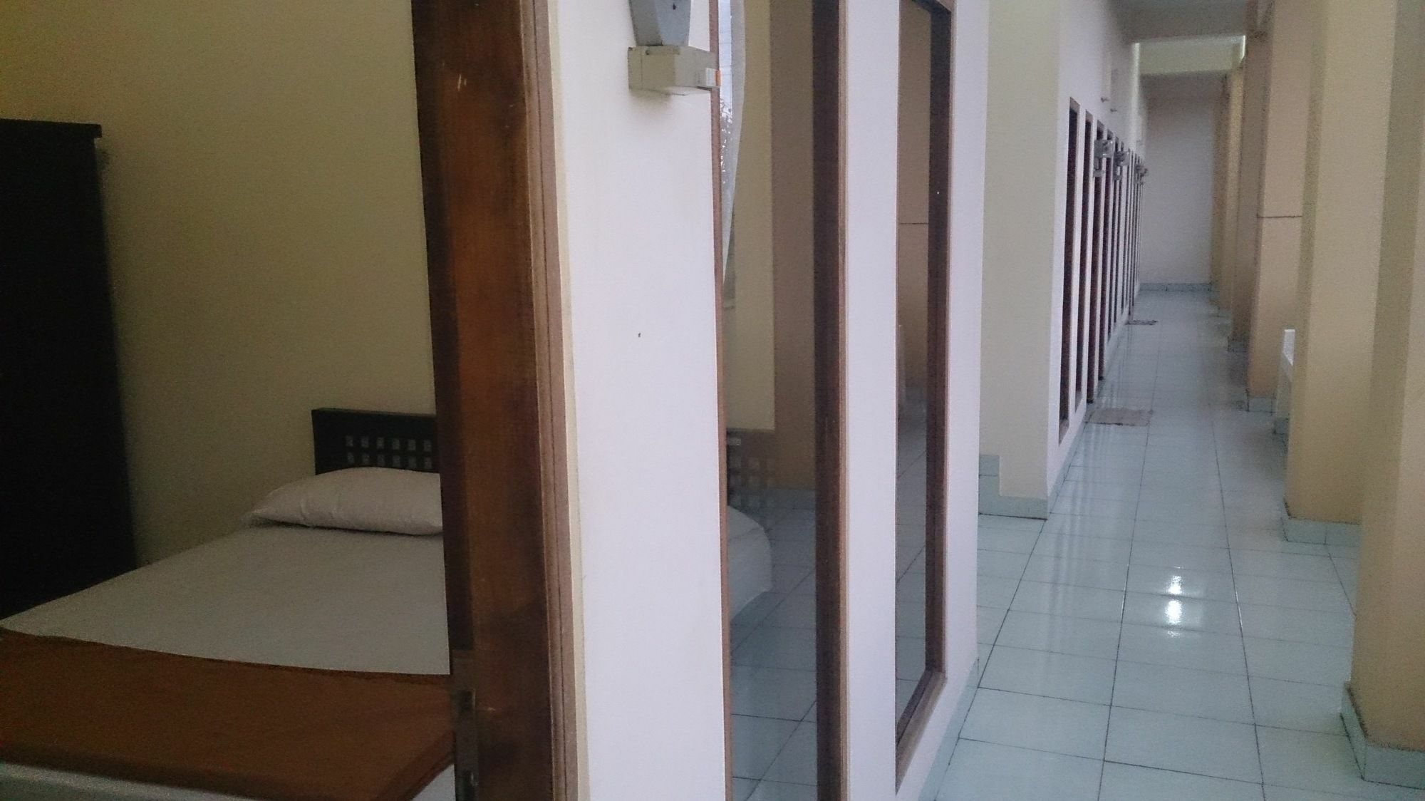Pondok Taman 828 Hotell Denpasar Exteriör bild